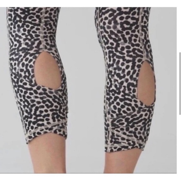 Lululemon Wunder Under Crop Ace Spot Grain Special Edition Size 8 - Picture 6 of 14